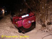 Verkehrsunfall mit eingeklemmter Person